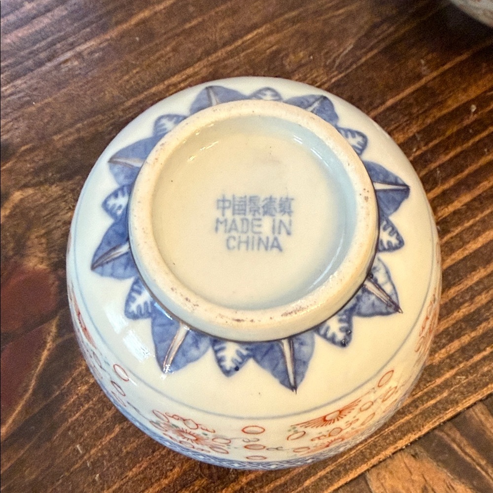 Elegant Blue and White Patterned Bowl Set - Picture 3 of 6